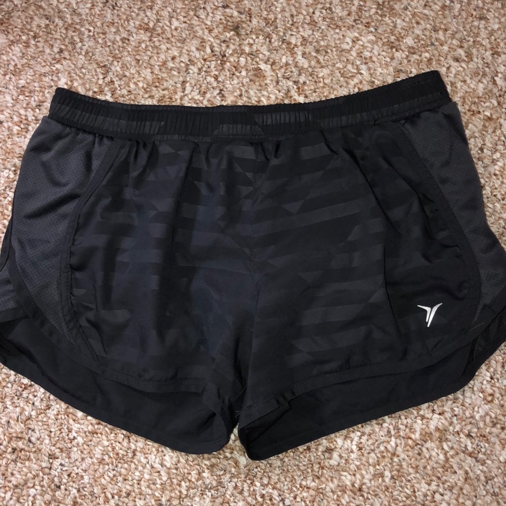 old navy active shorts